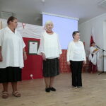 Otwarcie nowo wyremontowanych pomieszczeń warsztatów terapii zajęciowej w DPS im. Św. Brata Alberta przy ul. Żeromskiego. Występy kobiet mieszkających w ośrodku / Marzena Mąkosa / Radio Kielce