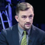 Radio Kielce i TVP3 Kielce. Debata o regionie. Kandydaci do sejmiku województwa świętokrzyskiego. Na zdjęciu: Mateusz Iwan - komitet wyborczy wyborców Wolność w samorządzie / Marzena Mąkosa / Radio Kielce