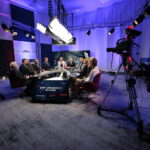 Radio Kielce i TVP3 Kielce. Debata o regionie. Kandydaci do sejmiku województwa świętokrzyskiego. Na zdjęciu (od lewej): Jan Cieślak - komitet wyborczy Wolni i Solidarni, Mateusz Iwan - komitet wyborczy wyborców Wolność w samorządzie, Artur Stefański - komitet wyborczy Partii Razem, Ryszard Białacki - reprezentujący komitet wyborczy SLD Lewica Razem, Janusz Koza - reprezentujący komitet wyborczy PiS, Beata Oleś - TVP3 Kielce, Paweł Solarz -Radio Kielce, Tomasz Szwarc - komitet wyborczy wyborców Bezpartyjni Samorządowcy, Małgorzata Zamojska - komitet wyborczy Ruch Narodowy RP, Lucjan Pietrzczyk - komitet wyborczy Koalicja Obywatelska, Magdalena Fogiel - Litwinek - komitet wyborczy Kukiz'15 / Marzena Mąkosa / Radio Kielce