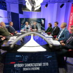 Radio Kielce i TVP3 Kielce. Debata o regionie. Kandydaci do sejmiku województwa świętokrzyskiego. Na zdjęciu (od lewej): Andrzej Skrętek - komitet wyborczy SLD Lewica Razem, Łukasz Kosmala - komitet wyborczy Parti Razem, Andrzej Pruś - komitet wyborczy PiS, Beata Oleś - TVP3 Kielce, Paweł Solarz - Radio Kielce, Agata Bińskowska - komitet wyborczy Polskie Stronnictwo Ludowe, Łukasz Wilczyński - komitet wyborczy Ruch Narodowy RP, Mirosław Gęborek - komitet wyborczy Koalicja Obywatelska, Marek Ciuraszkiewicz - komitet wyborczy Kukiz'15 / Marzena Mąkosa / Radio Kielce