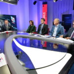 Radio Kielce i TVP3 Kielce. Debata o regionie. Kandydaci do sejmiku województwa świętokrzyskiego. Na zdjęciu (od lewej): Beata Oleś - TVP3 Kielce, Paweł Solarz - Radio Kielce, Agata Bińskowska - komitet wyborczy Polskie Stronnictwo Ludowe, Łukasz Wilczyński - komitet wyborczy Ruch Narodowy RP, Mirosław Gęborek - komitet wyborczy Koalicja Obywatelska, Marek Ciuraszkiewicz - komitet wyborczy Kukiz'15 / Marzena Mąkosa / Radio Kielce