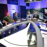 Radio Kielce i TVP3 Kielce. Debata o regionie. Kandydaci do sejmiku województwa świętokrzyskiego. Na zdjęciu (od lewej): Andrzej Skrętek - komitet wyborczy SLD Lewica Razem, Łukasz Kosmala - komitet wyborczy Parti Razem, Andrzej Pruś - komitet wyborczy PiS, Beata Oleś - TVP3 Kielce, Paweł Solarz - Radio Kielce, Agata Bińskowska - komitet wyborczy Polskie Stronnictwo Ludowe / Marzena Mąkosa / Radio Kielce