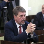 Uroczysta, pożegnalna sesja kieleckiej rady miasta w ratuszu. Podsumowanie działalności samorządu Kielc w kadencji 2014 – 2018. Na zdjęciu: Jarosław Karyś - Przewodniczący Komisji Ładu Przestrzennego i Gospodarki Nieruchomościami Rady Miasta Kielce / Marzena Mąkosa / Radio Kielce