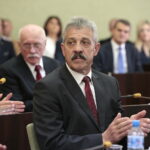 Uroczysta, pożegnalna sesja kieleckiej rady miasta w ratuszu. Podsumowanie działalności samorządu Kielc w kadencji 2014 – 2018. Tadeusz Kozior - Przewodniczący Komisji Sportu, Turystyki i Promocji Miasta Rady Miasta Kielce / Marzena Mąkosa / Radio Kielce