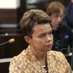 Uroczysta, pożegnalna sesja kieleckiej rady miasta w ratuszu. Podsumowanie działalności samorządu Kielc w kadencji 2014 – 2018. Na zdjęciu: Joanna Grzela - Radna Rady Miasta Kielce / Marzena Mąkosa / Radio Kielce