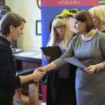 Stypendia Andrzeja Radka. Stypendium dostaje Anna Agatowska - uczennica klasy trzeciej IV Liceum Ogólnokształcącego w Kielcach / Marzena Mąkosa / Radio Kielce