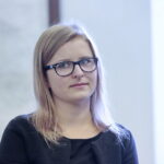 Stypendia Andrzeja Radka. Karolina Baran - uczennica klasy trzeciej Technikum nr 1 w Zespole Szkół Ponadgimnazjalnych nr 1 im. ks. Stanisława Konarskiego w Jędrzejowie / Marzena Mąkosa / Radio Kielce