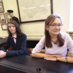 Stypendia Andrzeja Radka. Na zdjęciu (od lewej): Dawid Natkowski - absolwent Gimnazjum w Radkowie, uczeń pierwszej klasy II Liceum Ogólnokształcącego w Zespole Szkół Ponadgimnazjalnych im. Hetmana Stefana Czarnieckiego we Włoszczowie, Patrycja Łuszczek - uczennica klasy trzeciej II Liceum Ogólnokształcącego w Zespole Szkół Ponadgimnazjalnych im. Hetmana Stefana Czarnieckiego we Włoszczowie / Marzena Mąkosa / Radio Kielce