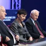 Radio Kielce i TVP3 Kielce. Debata o regionie. Kandydaci do sejmiku województwa świętokrzyskiego. Na zdjęciu (od lewej): Jadwiga Szewczyk - komitet wyborczy Kukiz'15, Jerzy Jaskiernia - komitet wyborczy SLD Lewica Razem, Alicja Lisik - komitet wyborczy Partia Razem, Marek Jońca - komitet wyborczy Prawo i Sprawiedliwość / Marzena Mąkosa / Radio Kielce