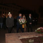 34. rocznica śmierci błogosławionego księdza Jerzego Popiełuszki. Kwiaty składają Radni Rady Miasta Kielce: Marian Kubik, Janusz Koza, Jarosław Karyś, Marianna Gniatkowska-Noworycka i Tadeusz Kozior / Marzena Mąkosa / Radio Kielce