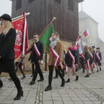 Uroczystość nadania Szkole Podstawowej z Oddziałami Dwujęzycznymi w Bolminie imienia Świętego Jana Pawła II / Marzena Mąkosa / Radio Kielce