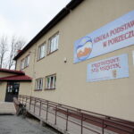 Konkurs poetycki "O złoty Laur św. Jana Pawła II" w Szkole Podstawowej / Marzena Mąkosa / Radio Kielce