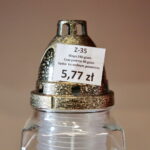 Przygotowania na Wszystkich Świętych. Znicze. Znicz Z-35. Waga 240g. Czas palenia 48 godzin. Cena - 5,77zł / Marzena Mąkosa / Radio Kielce