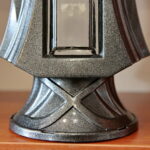 Przygotowania na Wszystkich Świętych. Znicze. Klepsydra 2. Cena 23,05zł / Marzena Mąkosa / Radio Kielce