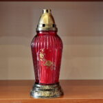 Przygotowania na Wszystkich Świętych. Znicze / Marzena Mąkosa / Radio Kielce