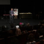 Podsumowanie akcji „Kielce dla Syrii”. Przemawia Wojciech Lubawski - prezydent Kielc  / Marzena Mąkosa / Radio Kielce