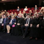 Podsumowanie akcji „Kielce dla Syrii”. Na zdjęciu (od lewej): ksiądz Krzysztof Banasik - zastępca dyrektora Caritas Diecezji Kieleckiej,  Agata Wojtyszek - wojewoda świętokrzyski, Wojciech Lubawski - prezydent Kielc, minister Beata Kempa, ksiądz biskup Jan Piotrowski, Krzysztof Słoń - senator RP / Marzena Mąkosa / Radio Kielce