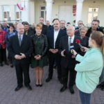 Konferencja posła Krzysztofa Lipca w Tuczępach. Na zdjęciu (od lewej): Jan Bartosik - kandydat na radnego Rady Powiatu Buskiego, Klaudia Pałka - radna Rady Gminy Tuczępy, Jacek Bławat - kandydat na wójta Tuczęp i Krzysztof Lipiec - poseł PiS / Marzena Mąkosa / Radio Kielce