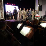 Widowisko "Trąbo Nasza Wrogom Grzmij" w wykonaniu Reprezentacyjnego Zespołu Artystycznego Wojska Polskiego / Emilia Sitarska / Radio Kielce