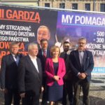 Konferencja PiS. Na zdjęciu (od lewej): Mieczysław Gębski - radny, Krzysztof Lipiec - poseł PiS, Jarosław Karyś - radny, Anna Krupka - poseł PiS, Dariusz Mazur - kandydat na radnego i Tadeusz Kozior - radny / Radio Kielce