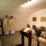 Pierwsza rocznica śmierci biskupa Wacława Świerzawskiego - uroczystości w Sandomierzu / Kuria Diecezjalna w Sandomierzu