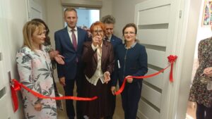 Otwarcie Domu Seniora w Piekoszowie / Iwona Murawska / Radio Kielce