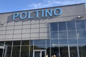 Zapisy na skup interwencyjny Poltino w Koprzywnicy / Grażyna Szlęzak-Wójcik / Radio Kielce