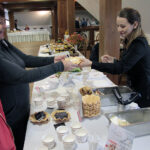 Tokarnia. Wręczenie certyfikatów „Świętokrzyska Kuźnia Smaków” / Krzysztof Bujnowicz / Radio Kielce