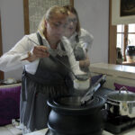 Tokarnia. Wręczenie certyfikatów „Świętokrzyska Kuźnia Smaków” / Krzysztof Bujnowicz / Radio Kielce