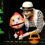 21.9.2016 Kielce. W Teatrze Kubuś ostatnie próby przed premierą sztuki "O Wilku i Czerwonym Kapturku" / Wojciech Habdas / Radio Kielce