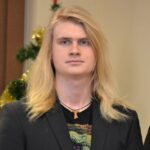 Bartosz Janowski, uczeń I Liceum Ogólnokształcącego w Skarżysku-Kamiennej, który uratował kobietę z płonącego domu jednorodzinnego / Starostwo Powiatowe w Skarżysku-Kamiennej