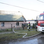 Kielce. Pożar domu przy ul. Biesak / Marzena Mąkosa / Radio Kielce