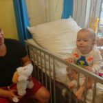 Kielce. Wizyta żołnierzy z Centrum Przygotowań do Misji Zagranicznych w szpitalu na Czarnowie / Iwona Murawska / Radio Kielce