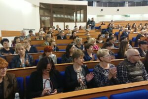 Konferencja o zagrożeniach w obszarze zakażeń szpitalnych w Świętokrzyskim Urzędzie Wojewódzkim / Iwona Murawska / Radio Kielce
