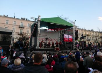 Kielce. Koncert patriotyczny z okazji setnej rocznicy odzyskania przez Polskę niepodległości / Marcin Różyc / Radio Kielce