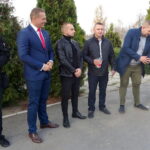 Kwesta na cmentarzu Św. Trójcy prowadzona na rzecz przywracania  pamięci o Żołnierzach Wyklętych Fundacji Kazimierza Wielkiego z Lublina / Ewa Pociejowska-Gawęda / Radio Kielce