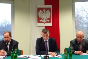 Sesja inaugurująca nową kadencję Rady Miasta i Gminy Małogoszcz / Ewa Pociejowska-Gawęda / Radio Kielce