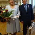 15 par z miasta i gminy Jędrzejów świętowało jubileusz 50-lecia małżeństwa. Grażyna i Zygmunt Kalarusowie / Ewa Pociejowska-Gawęda / Radio Kielce