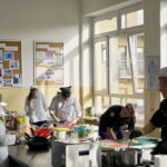 "Przez żołądek do Niepodległej" - spotkanie z Karolem Okrasą w ZSPS / Marzena Mąkosa / Radio Kielce