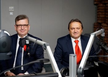 Tomasz Pleban - wicestarosta i Mirosław Gębski - starosta kielecki / Karol Żak / Radio Kielce