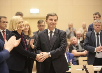 22.11.2018 Kielce. Inauguracyjna sesja Sejmiku Województwa Świętokrzyskiego. Przewodniczącym Sejmiku Województwa Świętokrzyskiego został Andrzej Pruś / Marzena Mąkosa / Radio Kielce