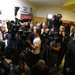 Sztab wyborczy Wojciecha Lubawskiego / Jarosław Kubalski / Radio Kielce