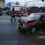 Zderzenie dwóch aut na skrzyżowaniu ulic Olszewskiego i Łódzkiej w Kielcach / Jarosław Kubalski / Radio Kielce