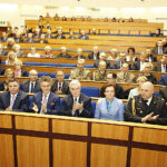 Wojewoda świętokrzyski Agata Wojtyszek wręczyła nadane przez Prezesa Rady Ministrów, okolicznościowe „Medale 100-lecia Odzyskania Niepodległości” / Jarosław Kubalski / Radio Kielce