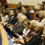 Wojewoda świętokrzyski Agata Wojtyszek wręczyła nadane przez Prezesa Rady Ministrów, okolicznościowe „Medale 100-lecia Odzyskania Niepodległości” / Jarosław Kubalski / Radio Kielce