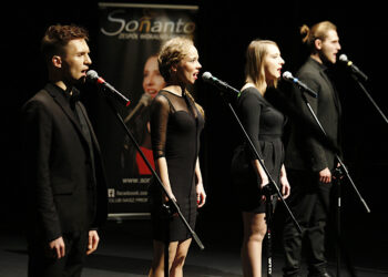 Kielce. KCK. Koncert "Polskie drogi do Wolności - muzyczna opowieść z okazji 100-lecia odzyskania Niepodległości" / Jarosław Kubalski / Radio Kielce