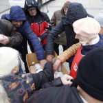 Kielce. Obchody Światowego Dnia Ubogich na kieleckim Rynku / Jarosław Kubalski / Radio Kielce