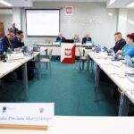 Skarżysko. Sesja Rady Powiatu Skarżyskiego / Jarosław Kubalski / Radio Kielce