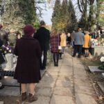 Msza święta na cmentarzu katedralnym / Grażyna Szlęzak-Wójcik / Radio Kielce