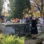 Msza święta na cmentarzu katedralnym / Grażyna Szlęzak-Wójcik / Radio Kielce